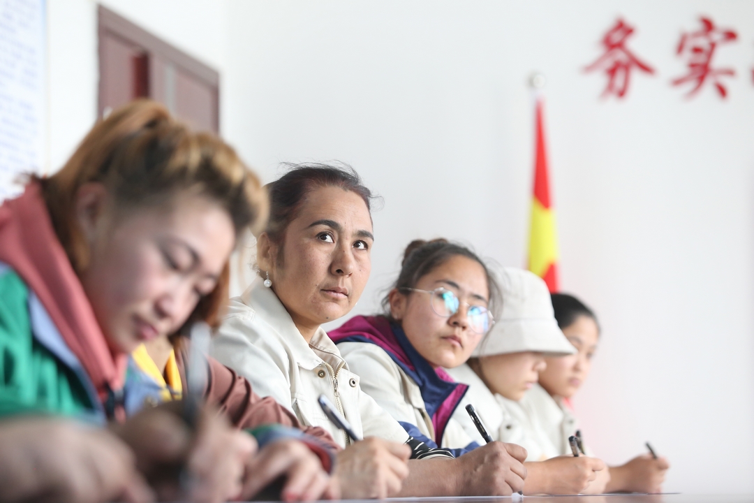 當(dāng)好產(chǎn)業(yè)扶貧主力軍，打贏脫貧攻堅(jiān)戰(zhàn)